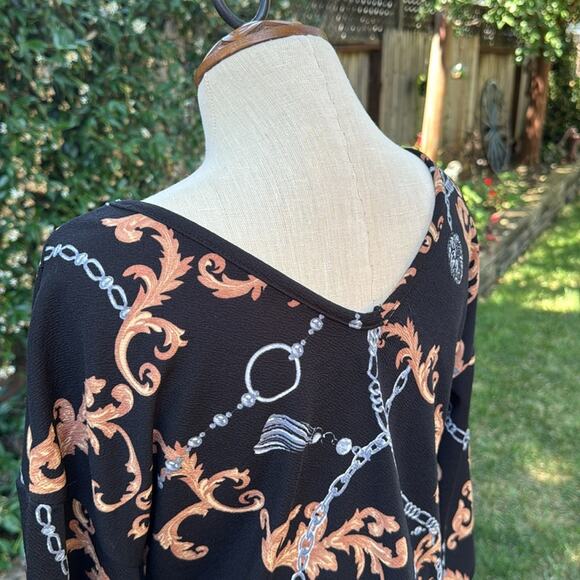Goddess Flouce V Neck And V Back Black Blouse Women's Size Small - Picture 6 of 11